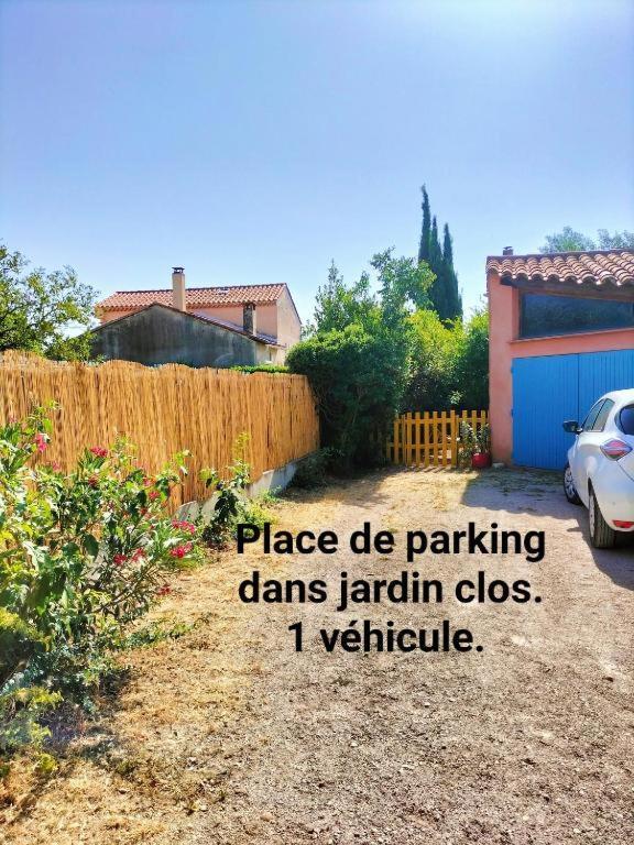 Calme Et Intimité Proche Avignon - Provence Hébergement de vacances *